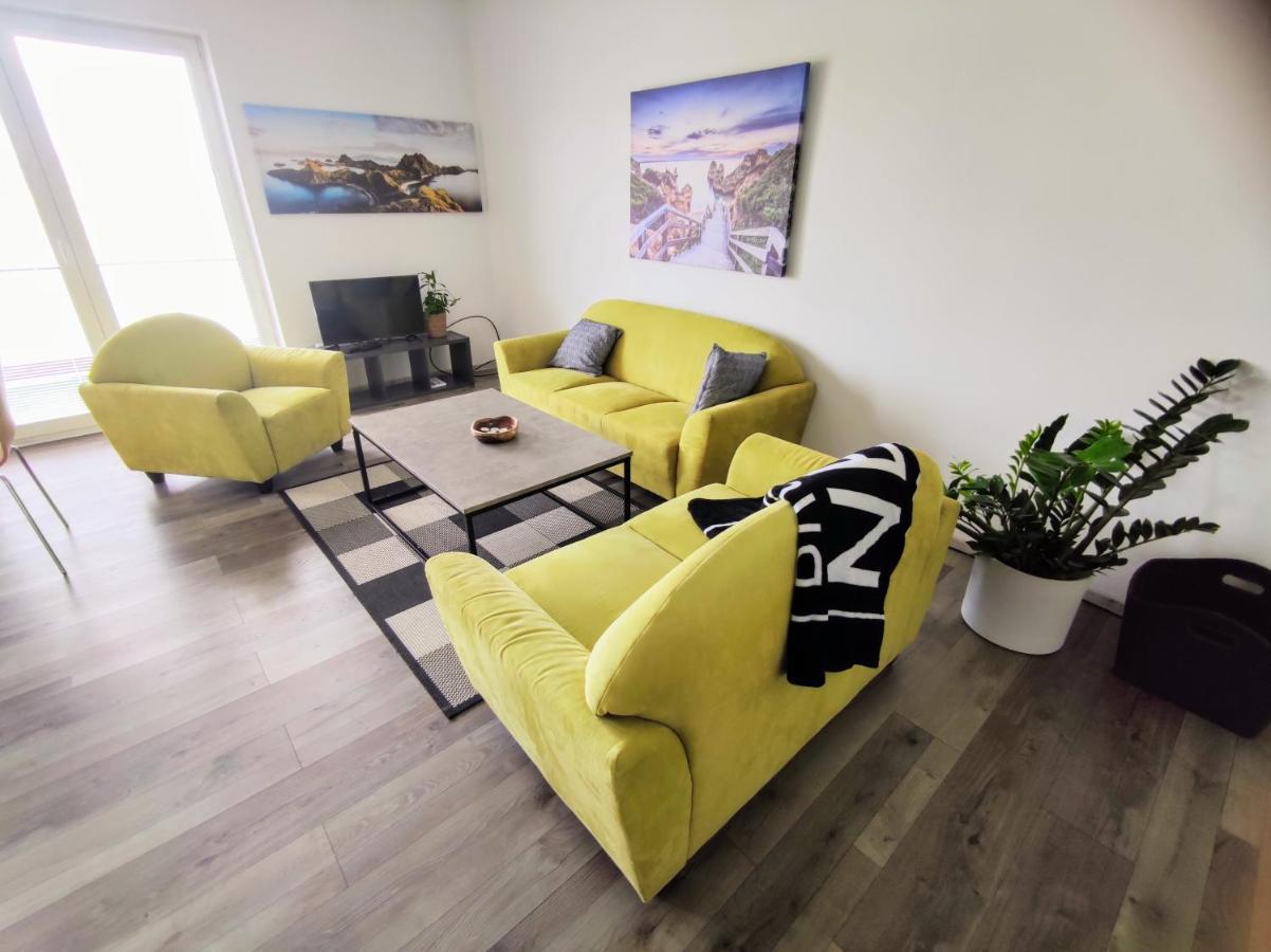 Comfort Apartment For 6 & Loggia & Free Parking Žilina Exterior foto
